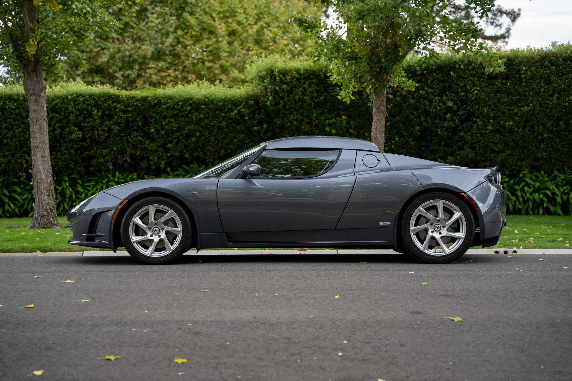 2011 Tesla Roadster 2.5 Sport's photo